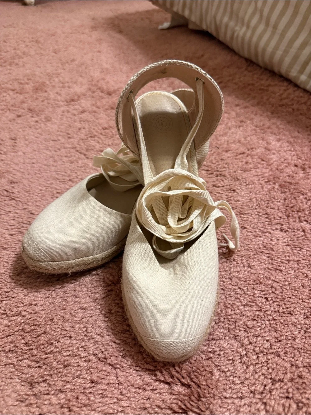Urban Outfitters Cream Canvas Espadrille Tie Flats
